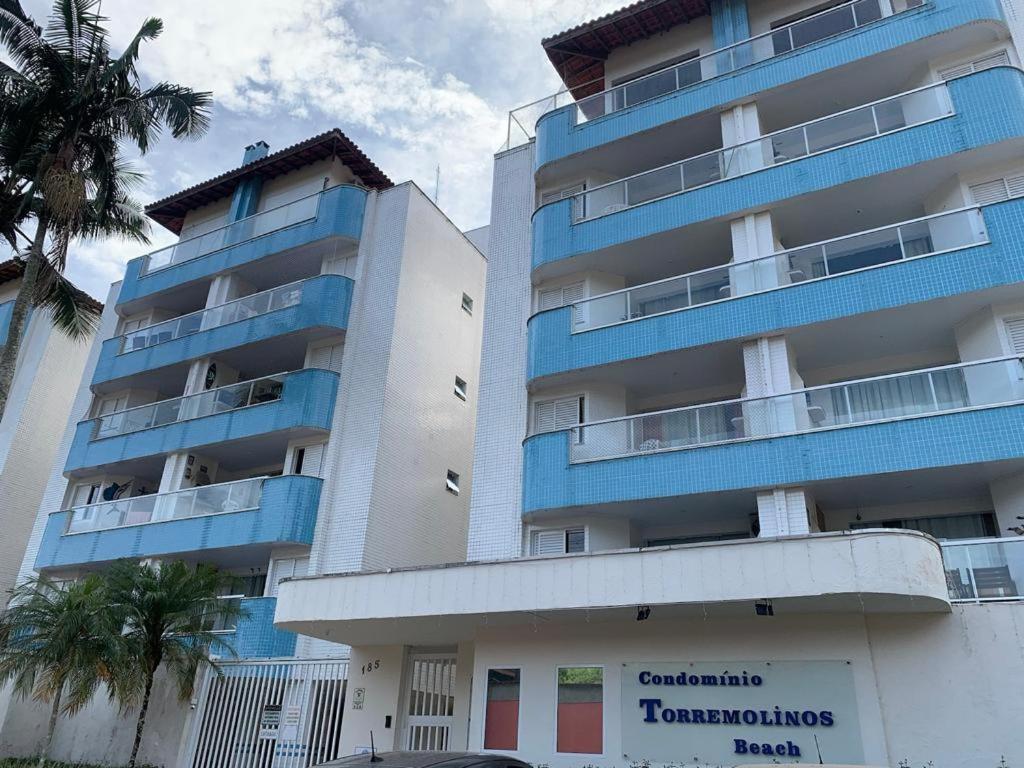 Apartamento Apto Com Ar-cond E Piscina A 100 M Da Enseada *