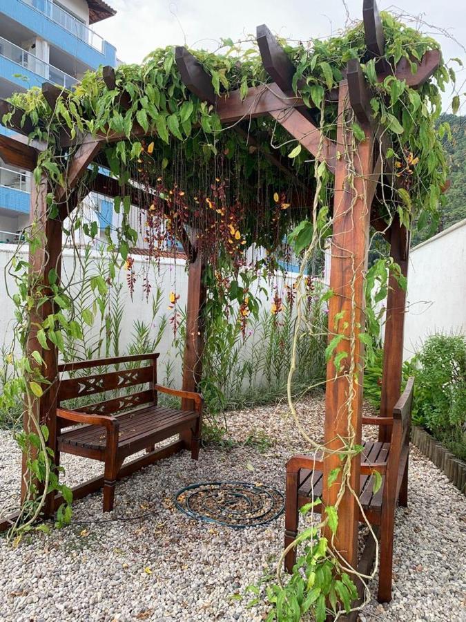Apto Com Ar-cond E Piscina A 100 M Da Enseada Apartamento Ubatuba