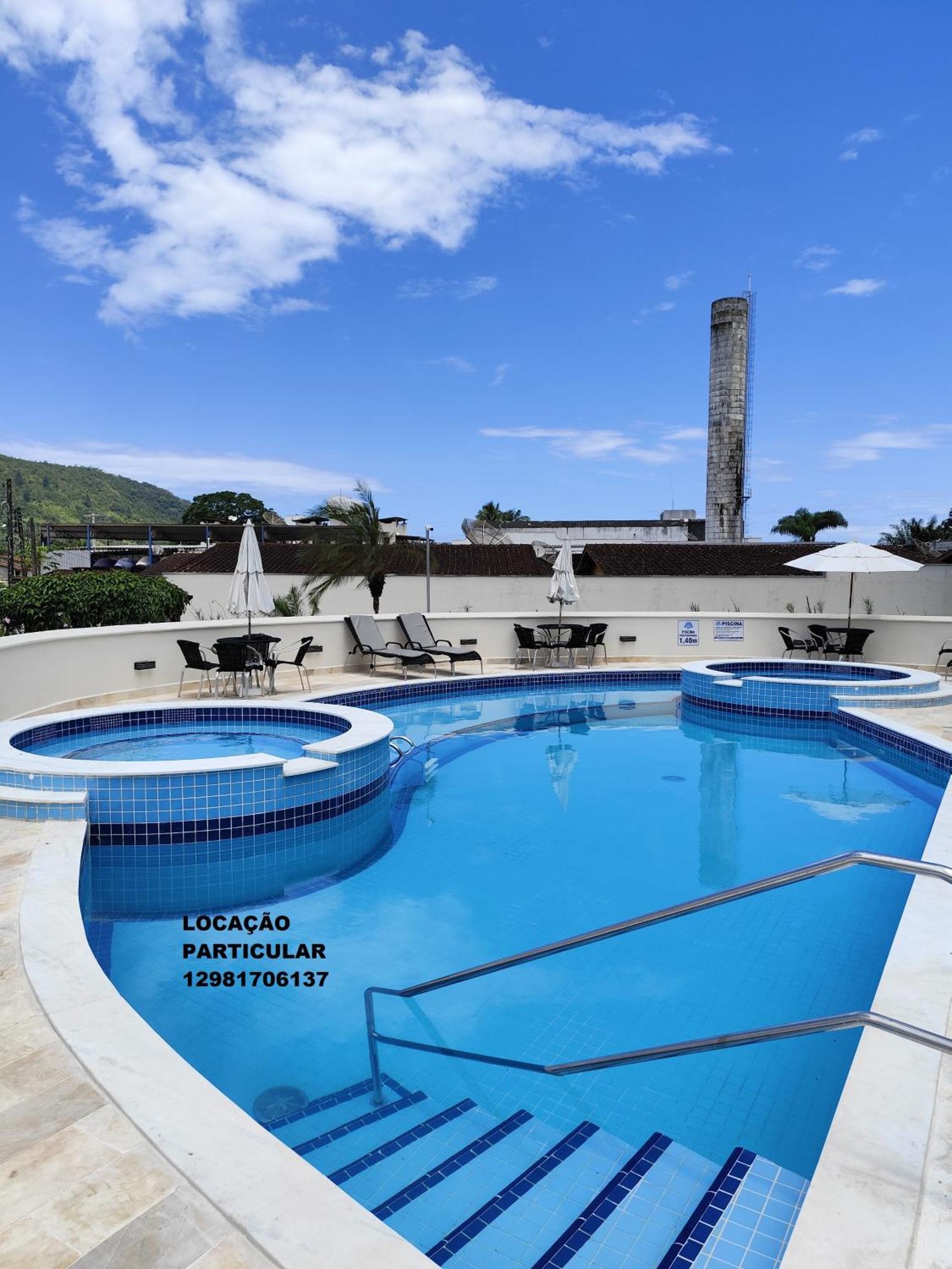 Apto Com Ar-cond E Piscina A 100 M Da Enseada *